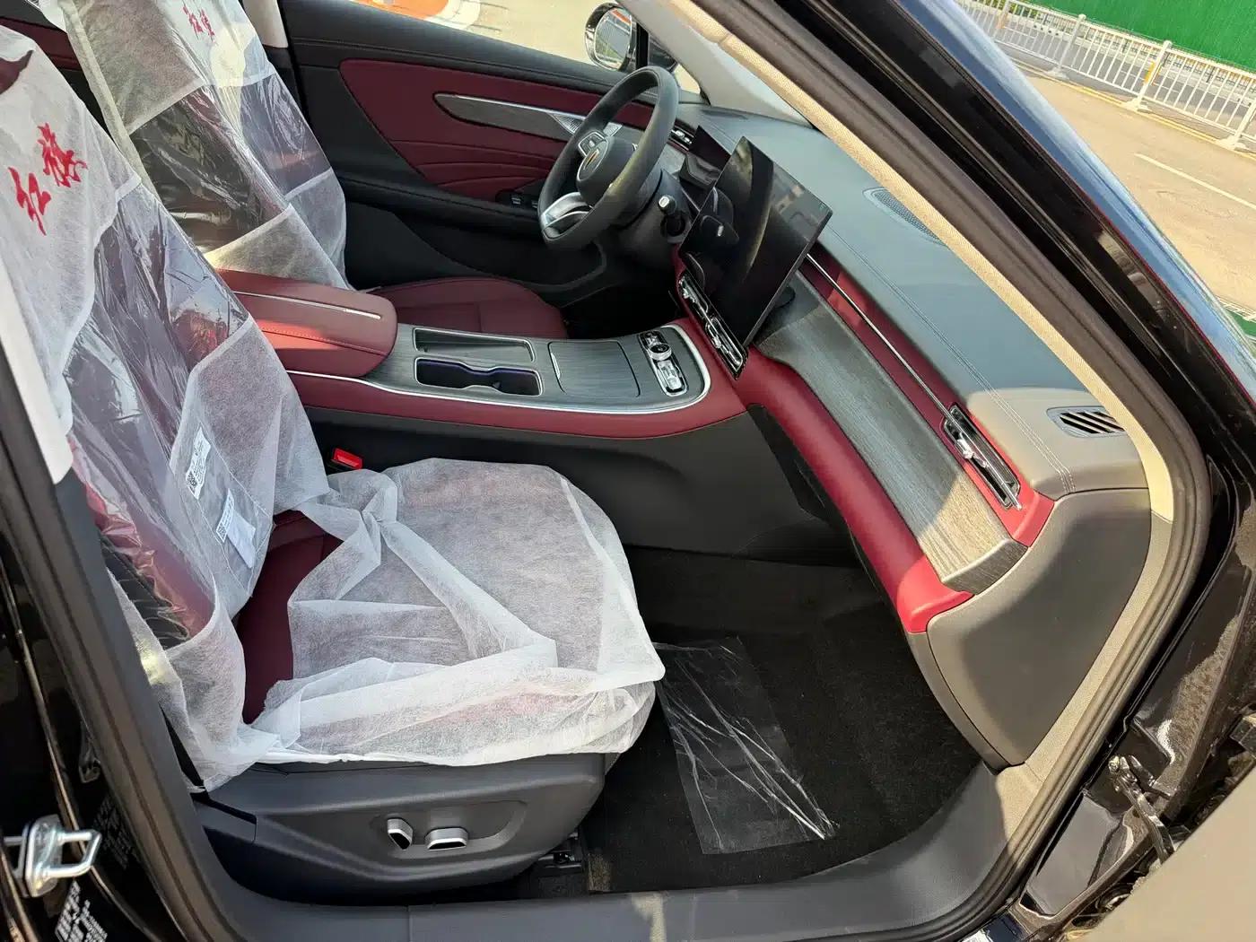 Hongqi H5 2026 2.0T Automatic Flagship Pro Edition — миниатюра 8