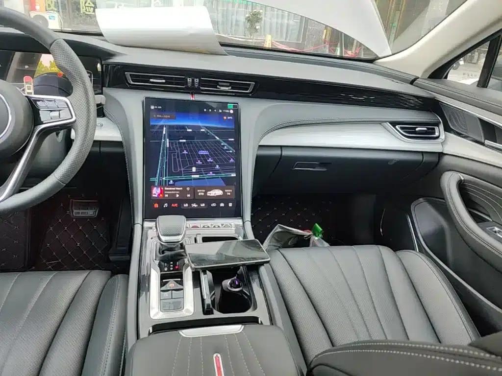 Hongqi H5 2025 1.5T DCT Flag Edition — миниатюра 13