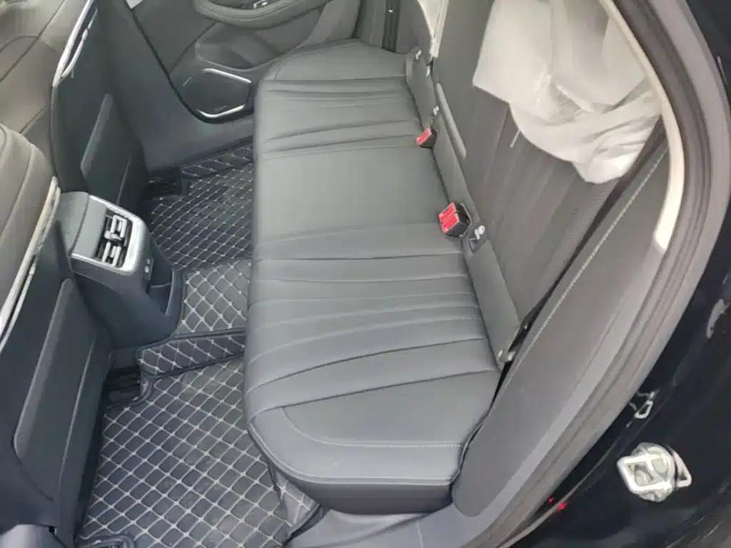 Hongqi H5 2025 1.5T DCT Flag Edition — миниатюра 17