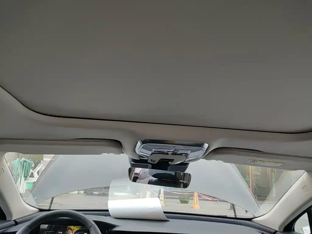 Hongqi H5 2025 1.5T DCT Flag Edition — миниатюра 18