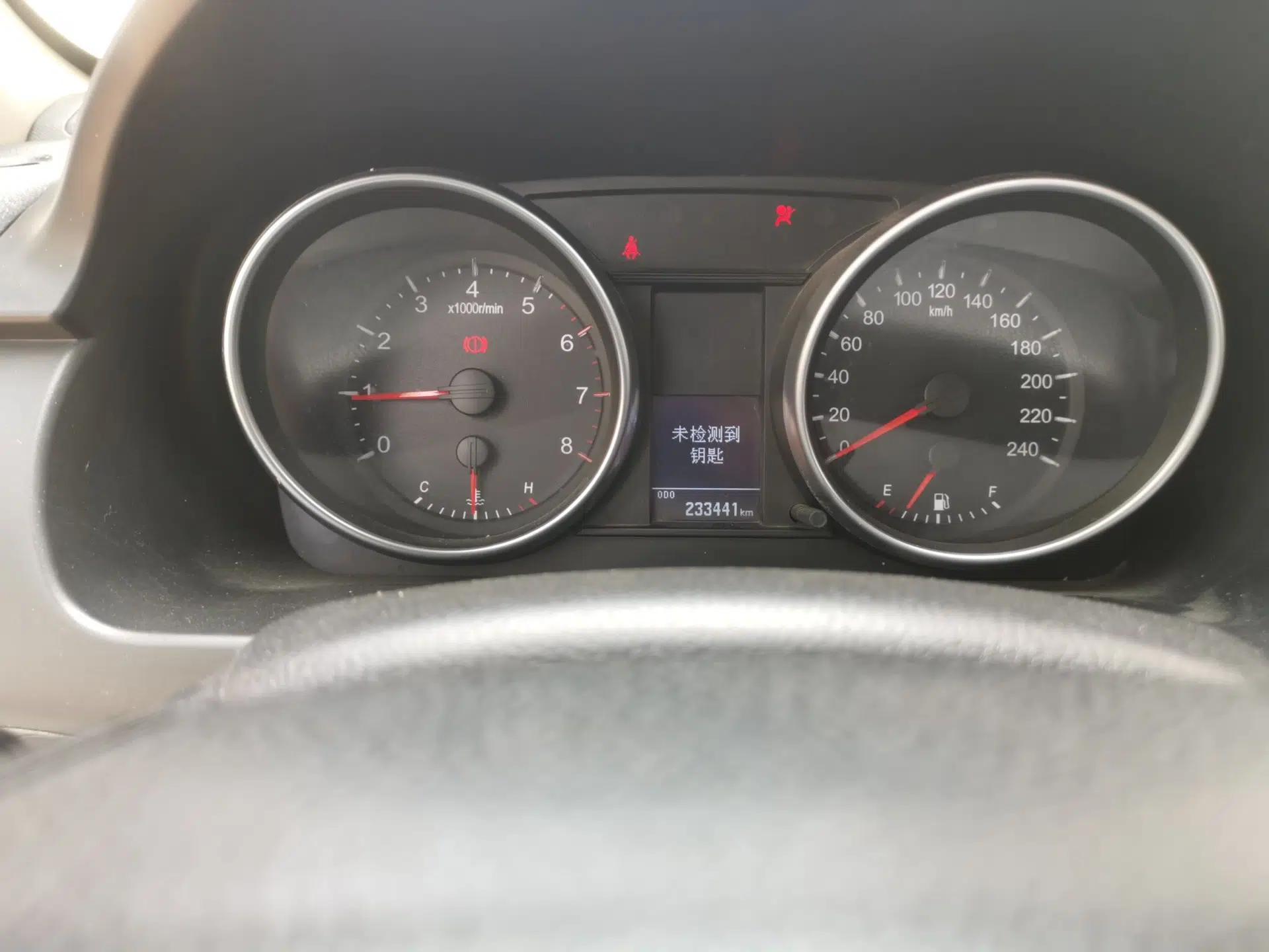 Haval H6 2013 Sport Edition 1.5T Manual Two-Wheel Drive Prestige Model — миниатюра 12