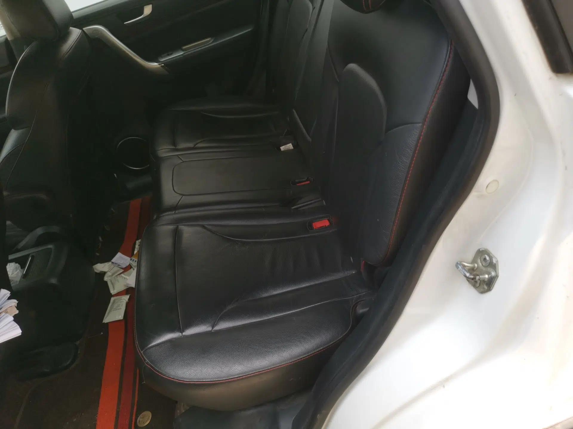 Haval H6 2013 Sport Edition 1.5T Manual Two-Wheel Drive Prestige Model — миниатюра 17