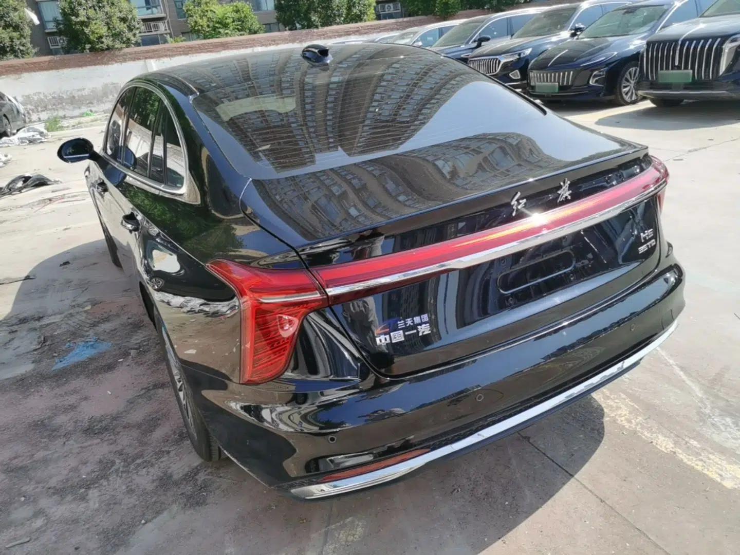 Hongqi H5 2025 1.5T DCT Qiyun 500 000th Unit Commemorative Edition — миниатюра 4