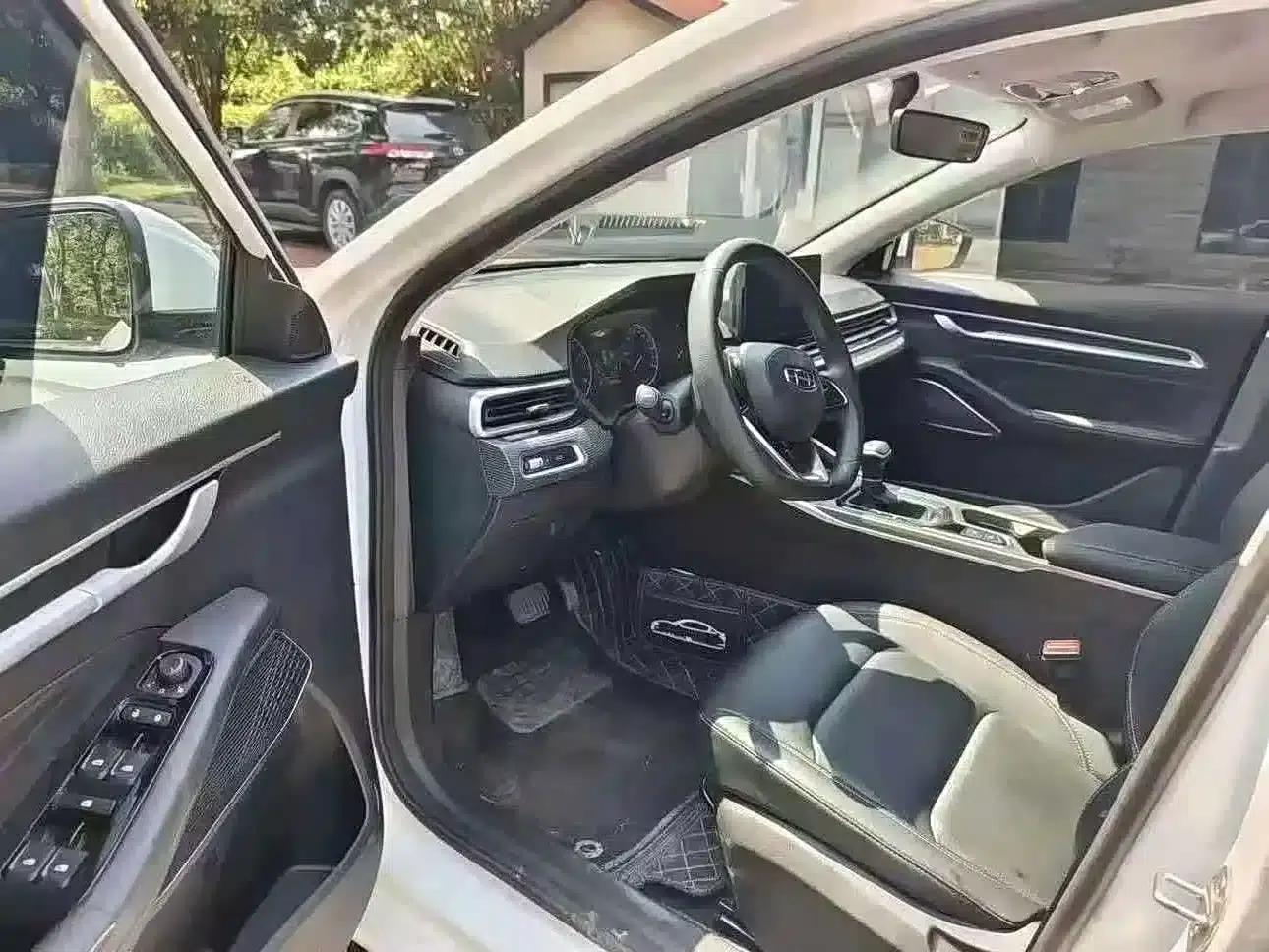 Geely Emgrand 2022 4th Generation 1.5L CVT Premium — миниатюра 4