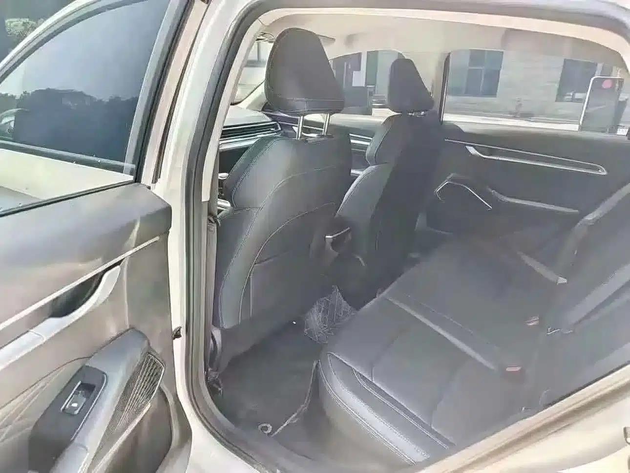 Geely Emgrand 2022 4th Generation 1.5L CVT Premium — миниатюра 6