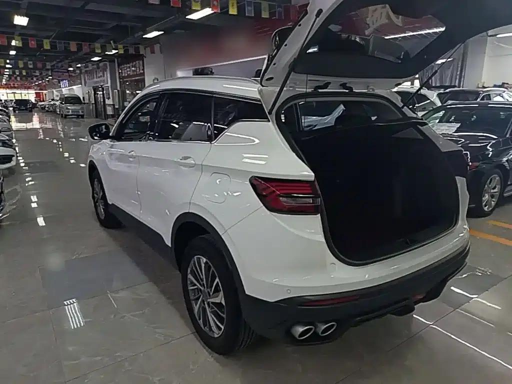 Geely Binyue 2021 1.4T Manual Gold Edition — миниатюра 5