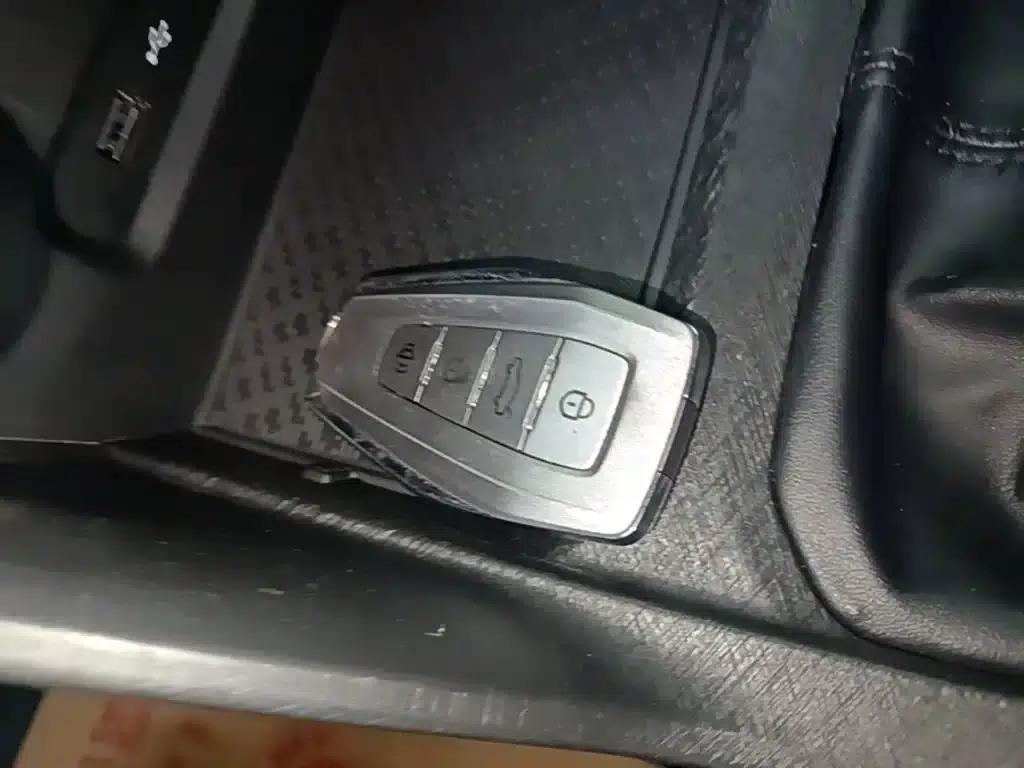 Geely Binyue 2021 1.4T Manual Gold Edition — миниатюра 9