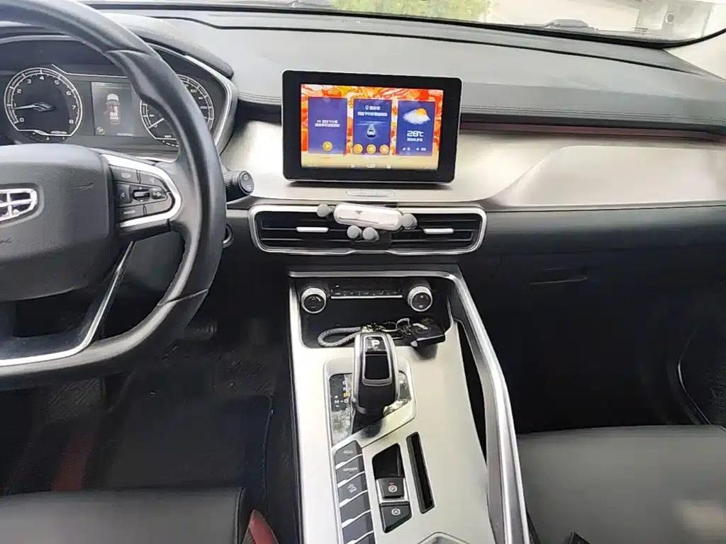 Geely Binyue 2020 Facelift 240T DCT Hunter — миниатюра 13