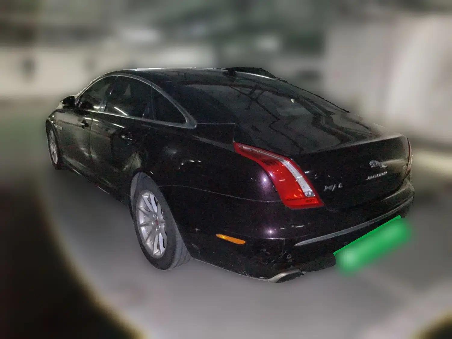 Jaguar XJ 2014 XJL 2.0T Two-Wheel-Drive Elegant Business Edition — миниатюра 4