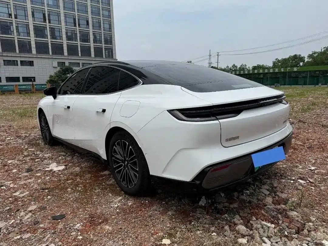 Galaxy Star 8 2025 Model 130km EM-i Premium Edition — миниатюра 7