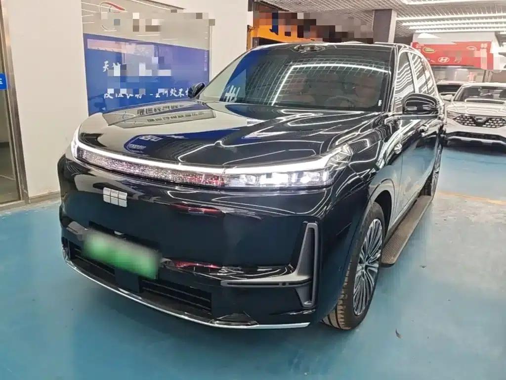 Galaxy M9 2025 210km/h AWD Navigator Edition — миниатюра 1