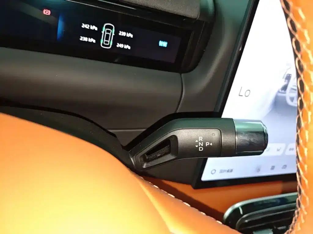 Galaxy M9 2025 210km/h AWD Navigator Edition — миниатюра 14