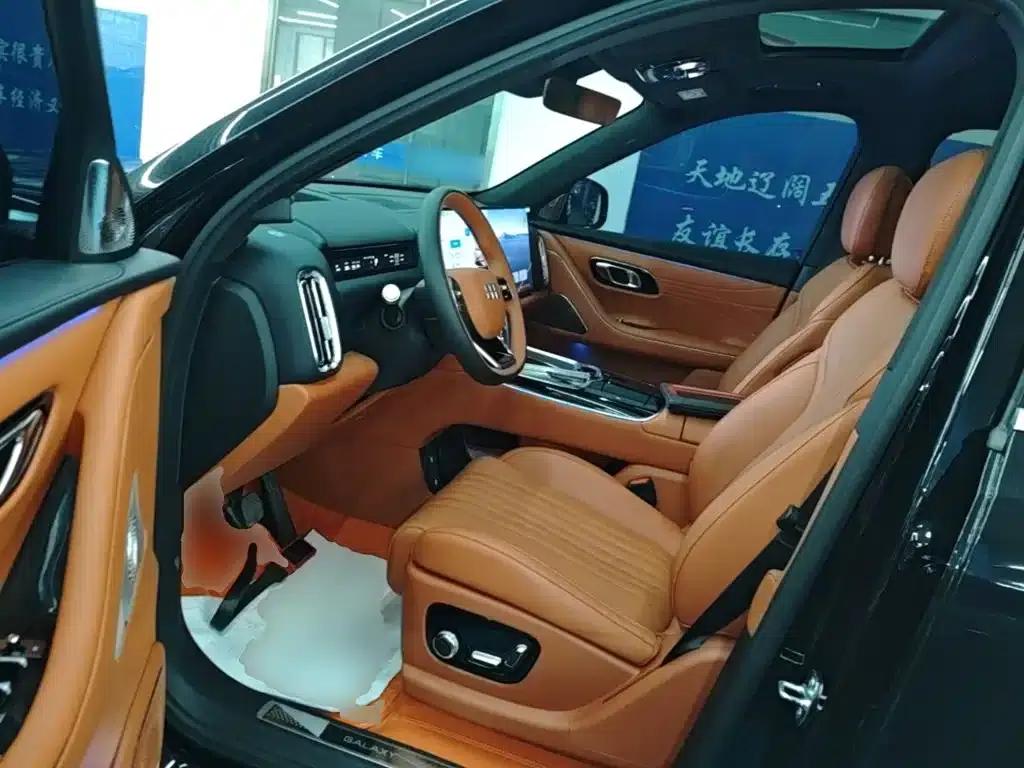 Galaxy M9 2025 210km/h AWD Navigator Edition — миниатюра 16