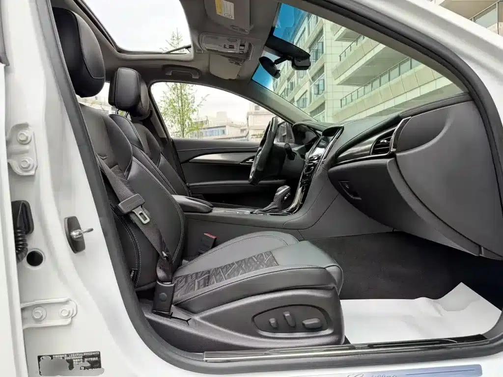 2017 Cadillac ATS-L 28T Technology Edition — миниатюра 25