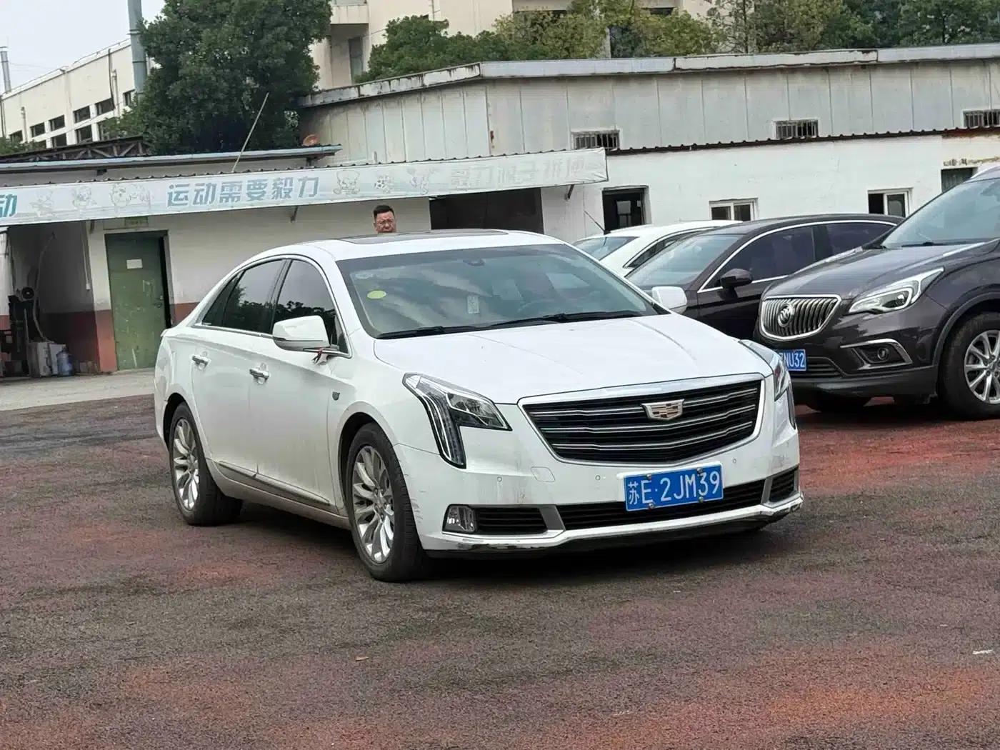 2018 Cadillac XTS 28T Elite — миниатюра 3