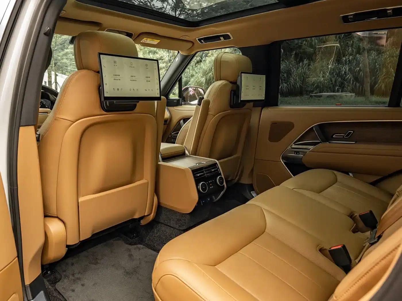 Range Rover 2025 3.0 L6 400PS Grand Long Wheelbase — миниатюра 10