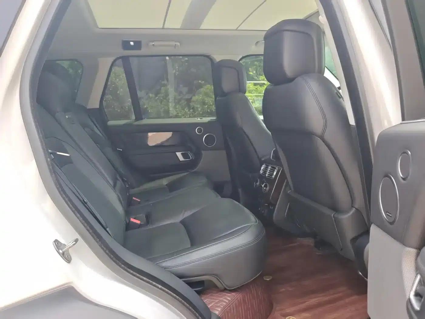 Range Rover 2020 3.0 L6 Grand Edition — миниатюра 15