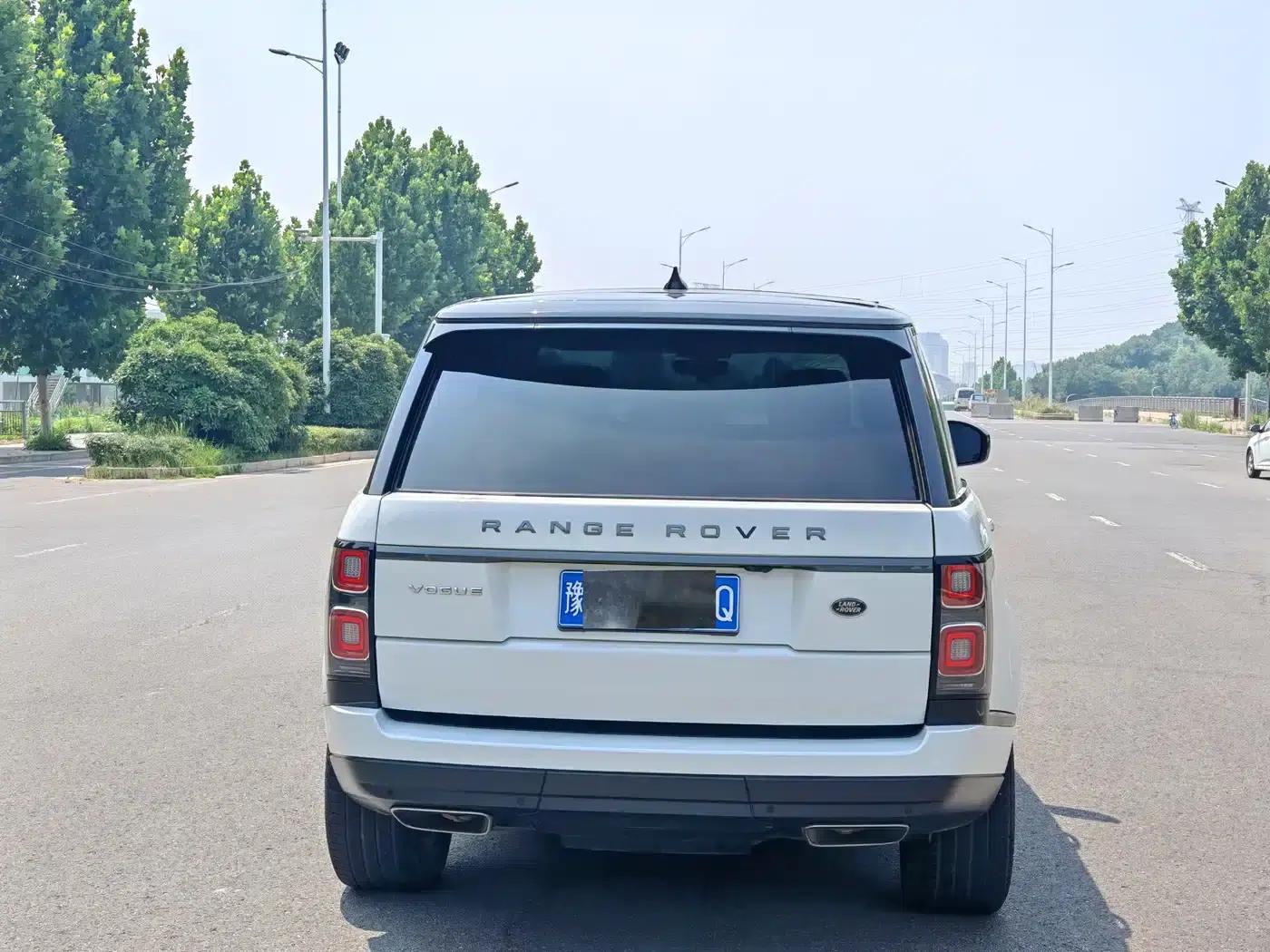 Range Rover 2020 3.0 L6 Grand Edition — миниатюра 5