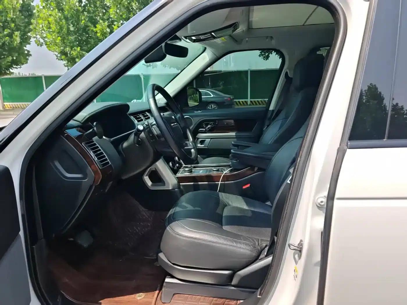 Range Rover 2020 3.0 L6 Grand Edition — миниатюра 7