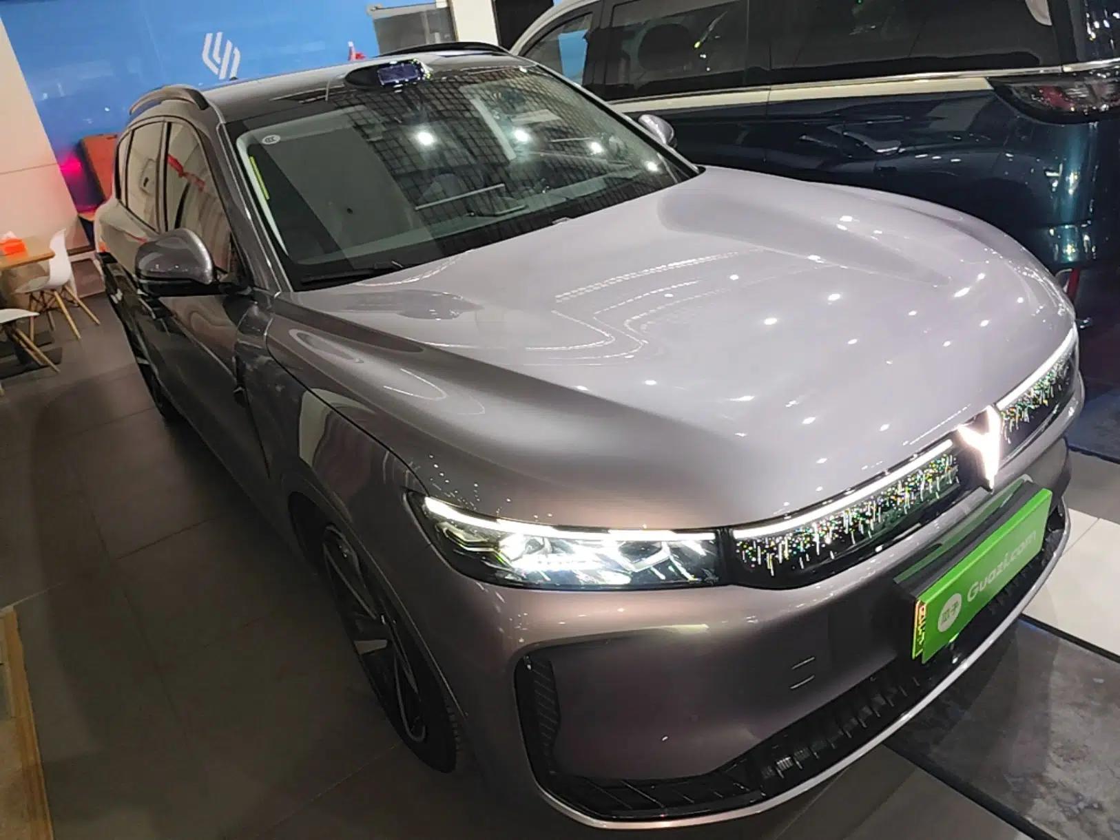 VOYAH FREE 2025 Model FREE+ Four-Wheel-Drive Qiankun Edition — миниатюра 3