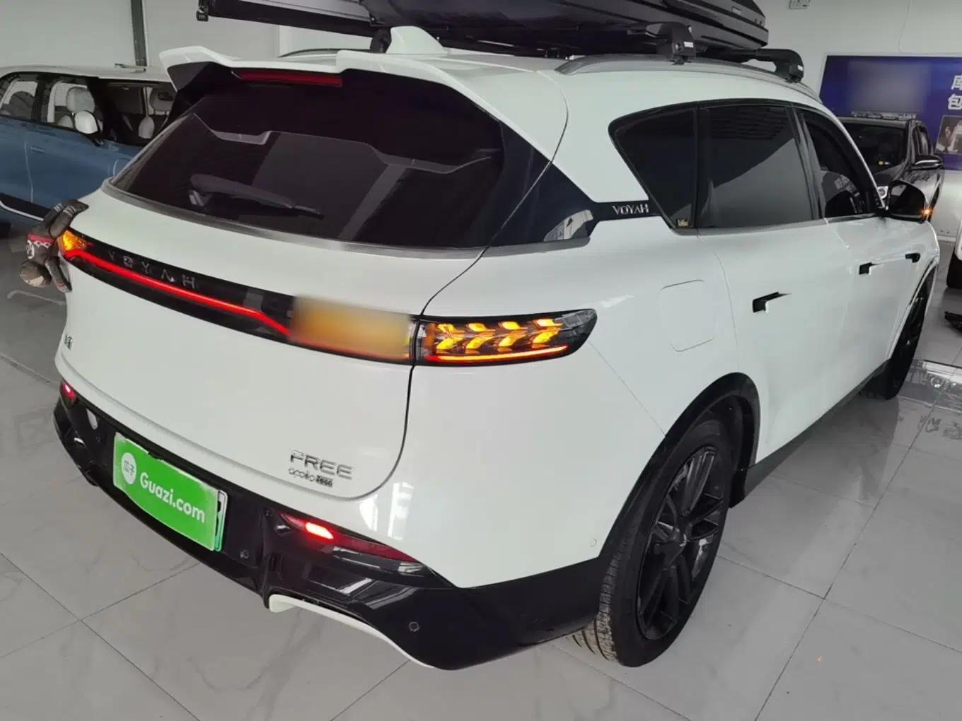 VOYAH FREE 2024 Ultra-Long Range Intelligent Driving Version — миниатюра 6