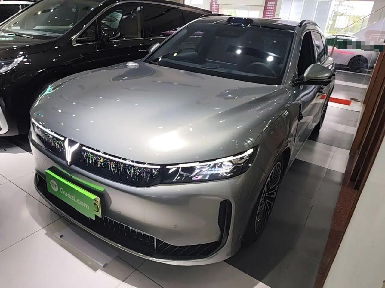 VOYAH FREE 2025 Model FREE+ Four-Wheel-Drive Qiankun Edition — миниатюра 1