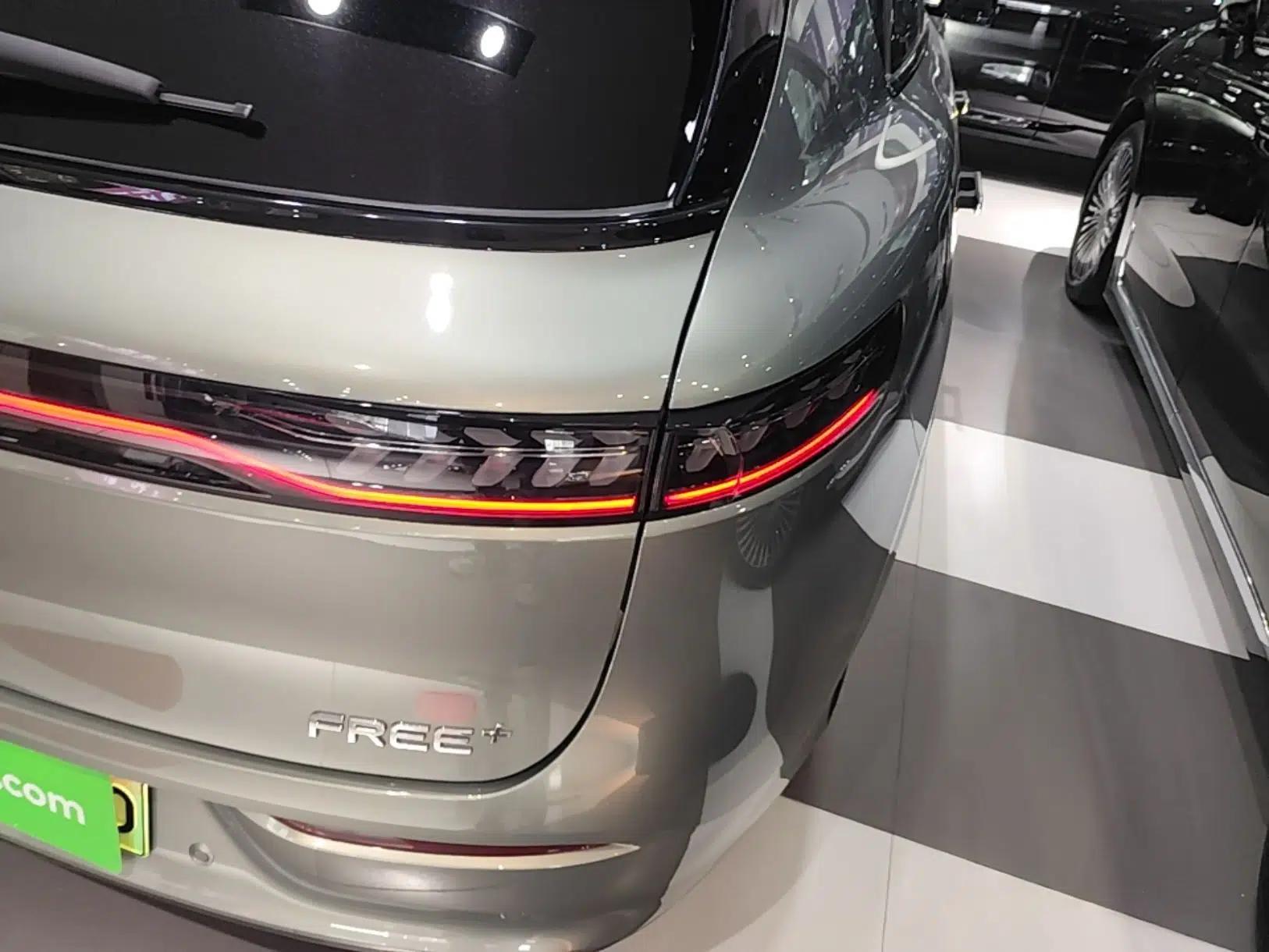 VOYAH FREE 2025 Model FREE+ Four-Wheel-Drive Qiankun Edition — миниатюра 9