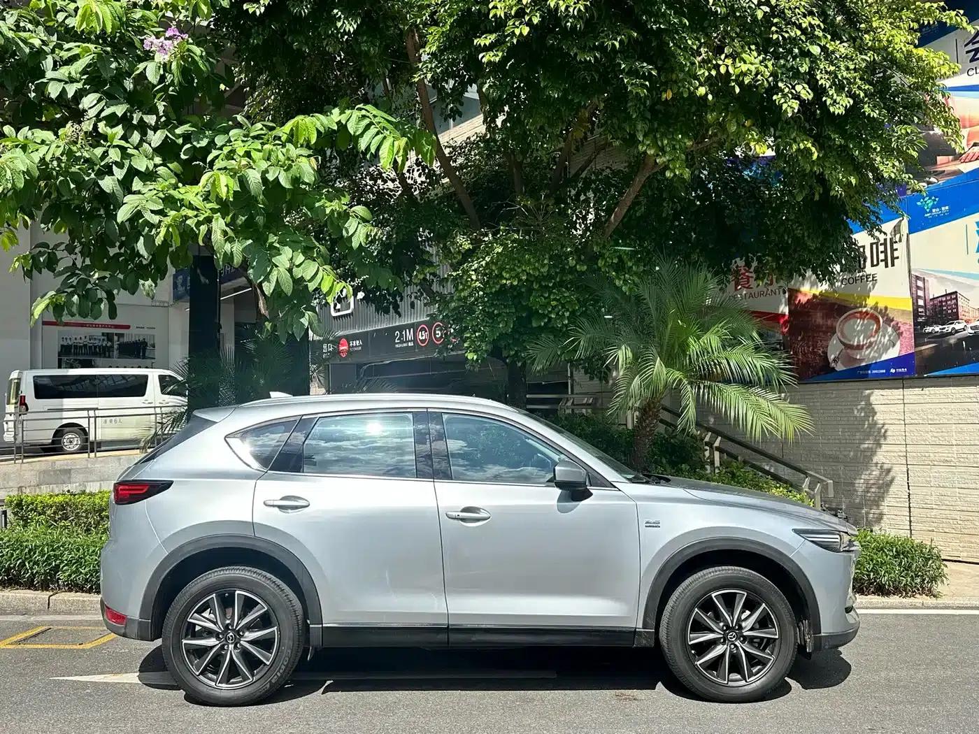 Mazda CX-5 2020 2.5L Automatic AWD Flagship Model — миниатюра 3