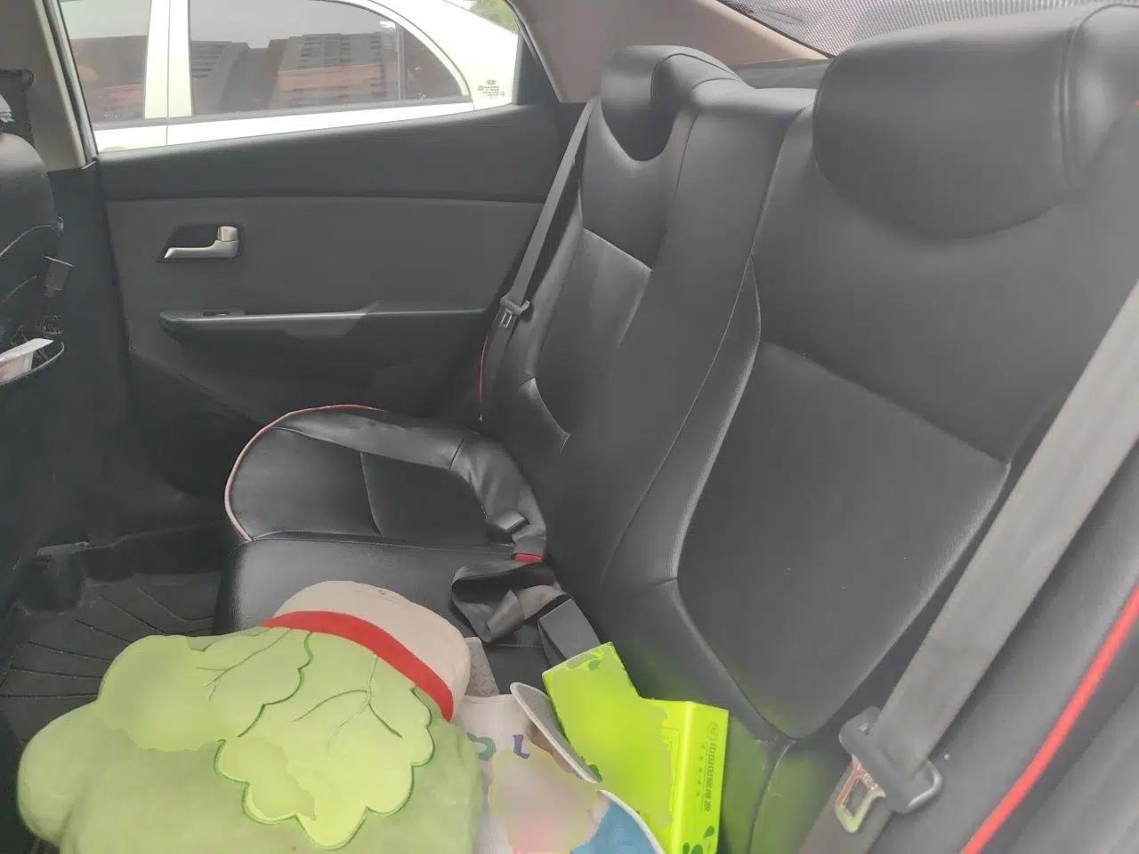 Kia K2 2015 Sedan 1.4L Automatic GLS — миниатюра 17