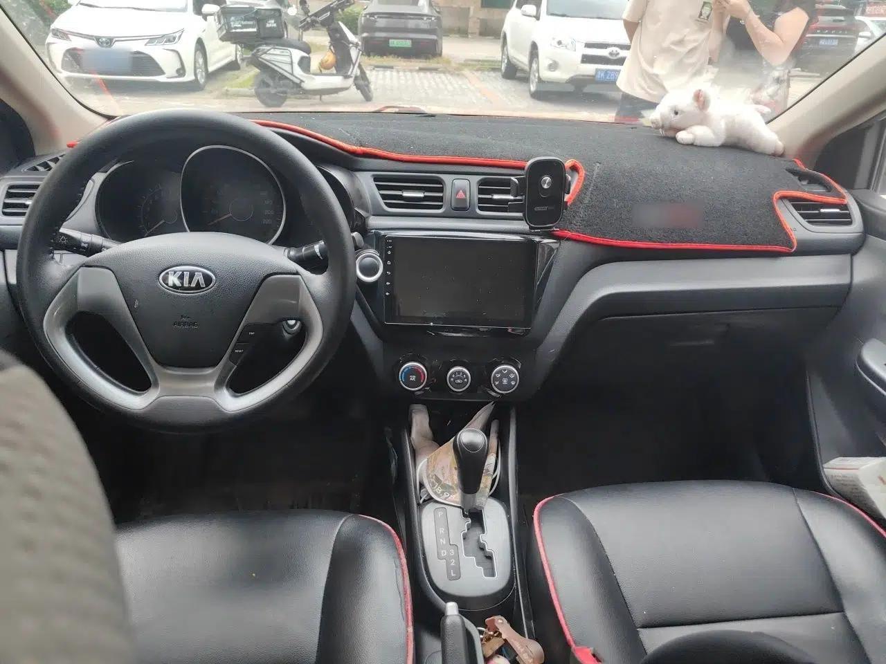 Kia K2 2015 Sedan 1.4L Automatic GLS — миниатюра 9