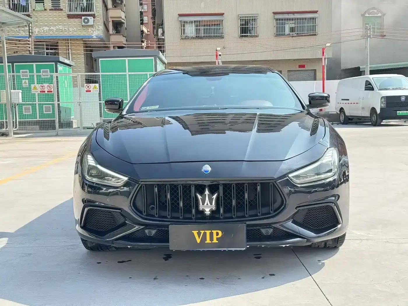 2014 Ghibli 3.0T Standard Edition — миниатюра 2