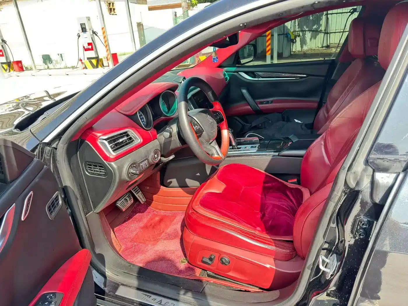 2014 Ghibli 3.0T Standard Edition — миниатюра 9