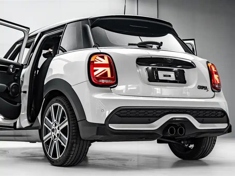 MINI 2023 Facelift 2.0T COOPER S Artist 5-Door Edition — миниатюра 37