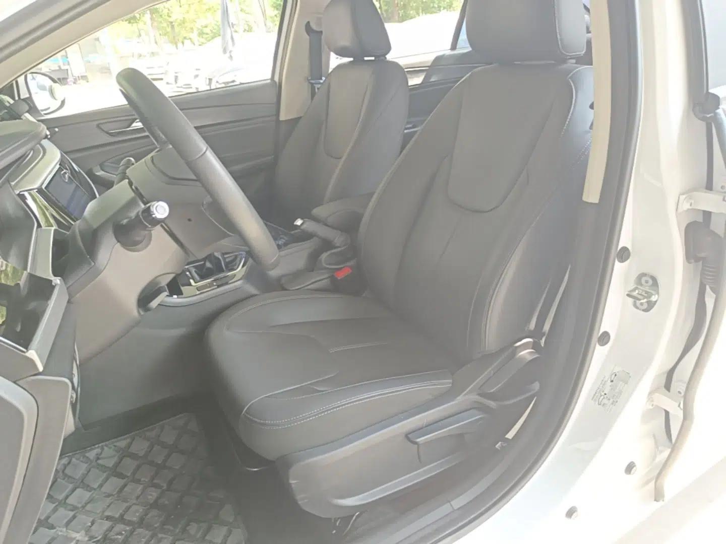 Chery Arrizo 5 2021 PRO 1.5L Manual Youth Edition — миниатюра 17