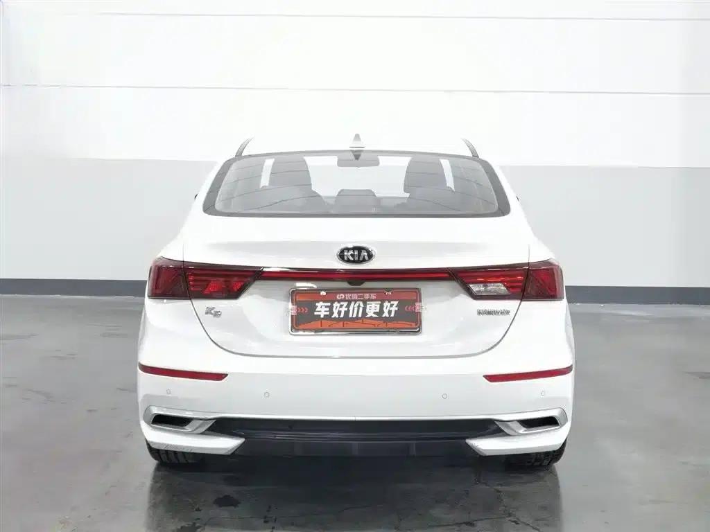 Kia K3 2021 1.5L CVT Fashion Edition — миниатюра 4