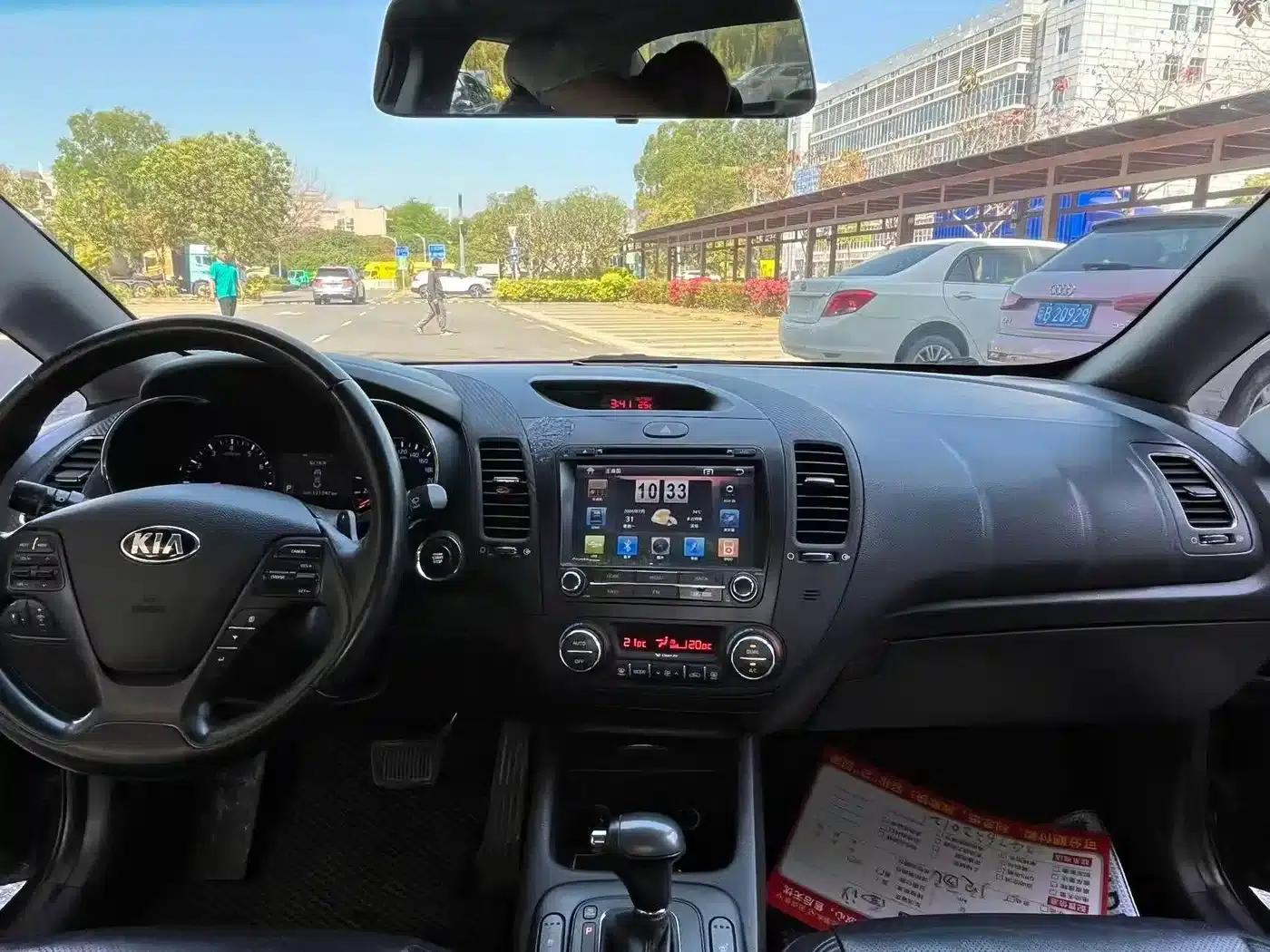 Kia K3 2013 1.6L Automatic Premium — миниатюра 5