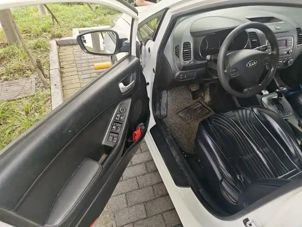 Kia K3 2015 1.6L Automatic GL — миниатюра 14