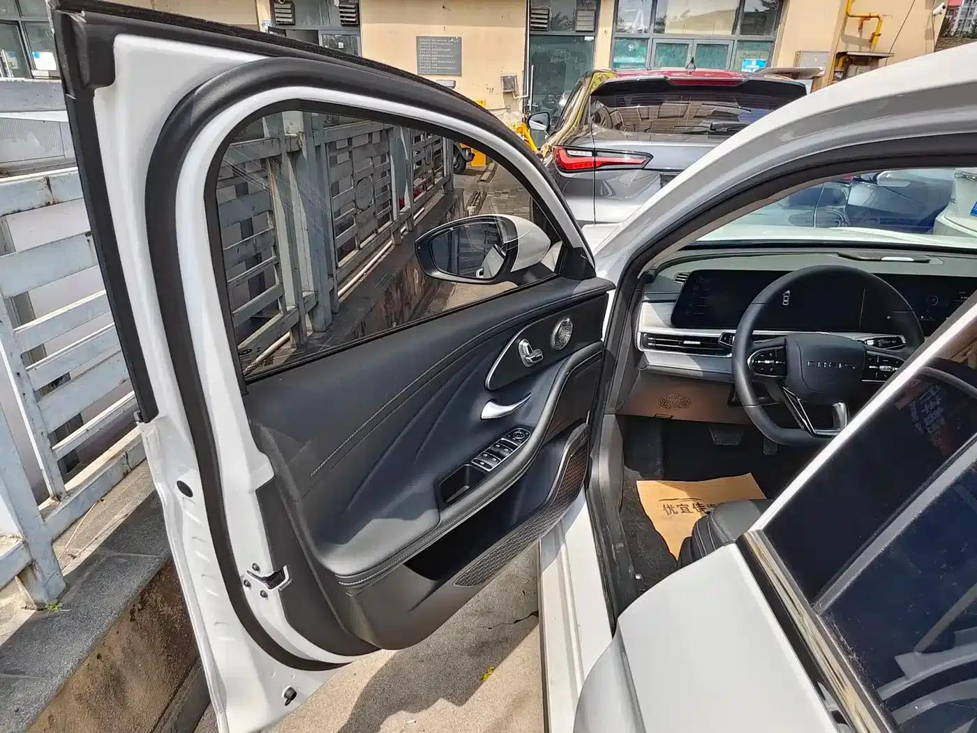 Chery Arrizo 8 2023 1.6T DCT (Standard) — миниатюра 13