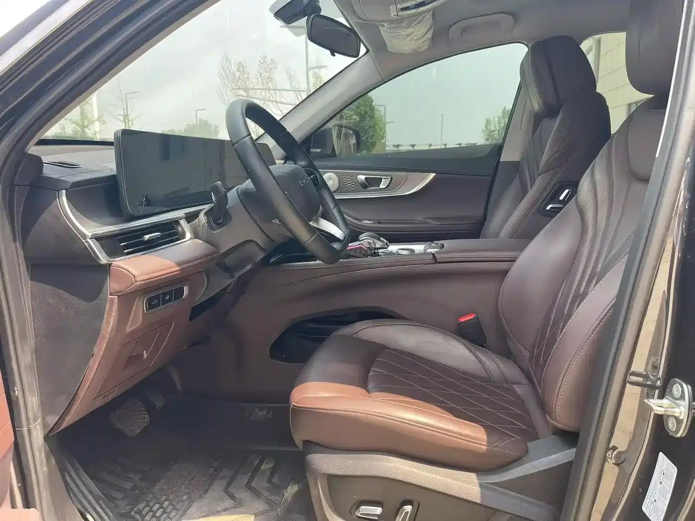 Chery Tiggo 8 PLUS 2024 Champion Edition 290TGDI DCT Luxury Edition 7-seater — миниатюра 4
