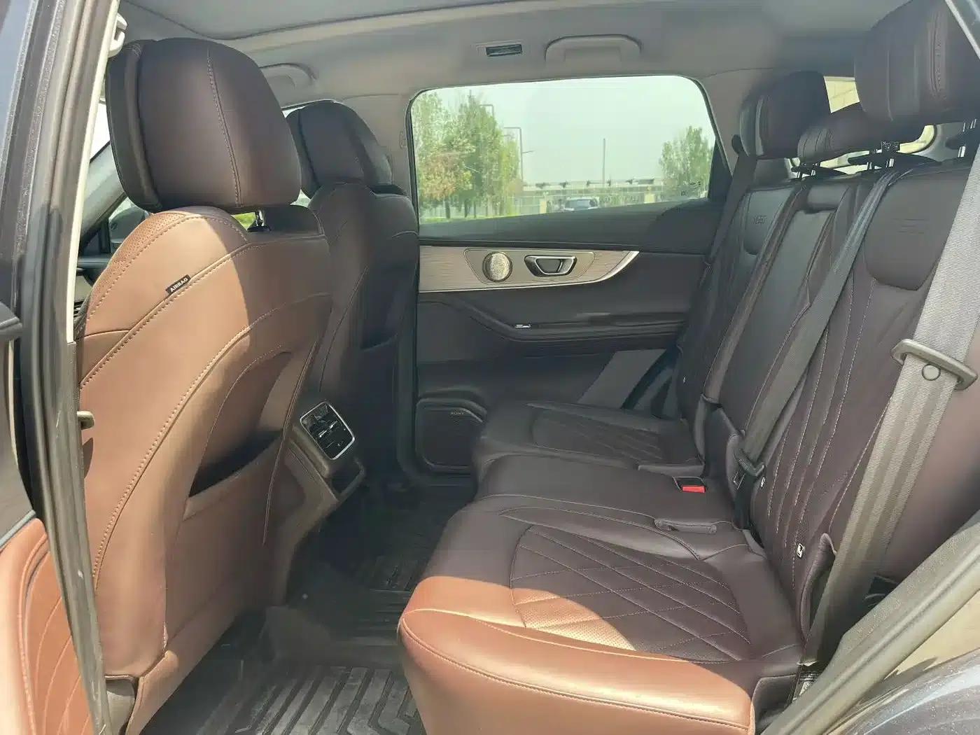 Chery Tiggo 8 PLUS 2024 Champion Edition 290TGDI DCT Luxury Edition 7-seater — миниатюра 6