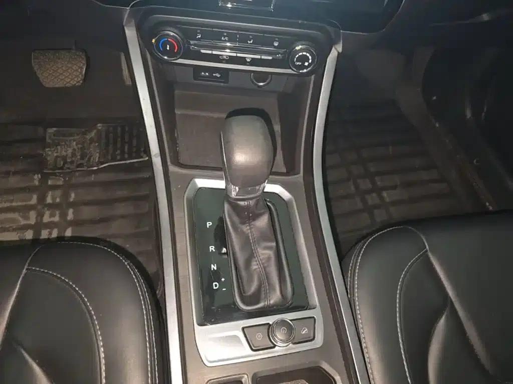 Chery Tiggo 3x 2021 PLUS 1.5L CVT Enjoyable Red Date Edition — миниатюра 14