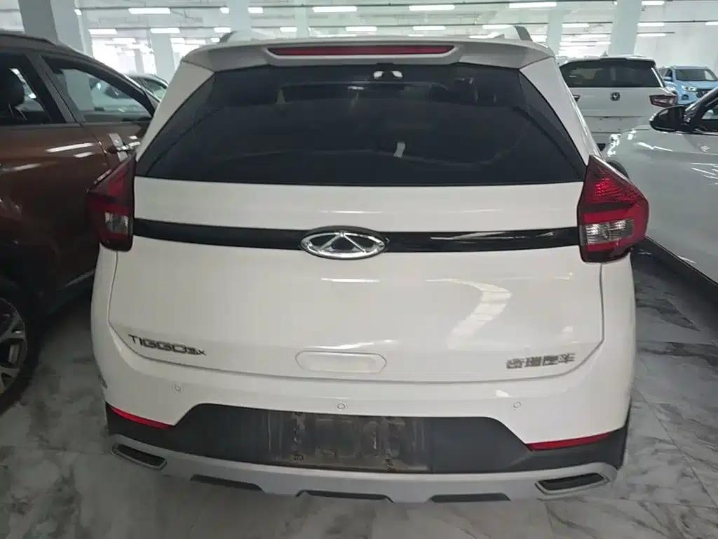 Chery Tiggo 3x 2021 PLUS 1.5L CVT Enjoyable Red Date Edition — миниатюра 6