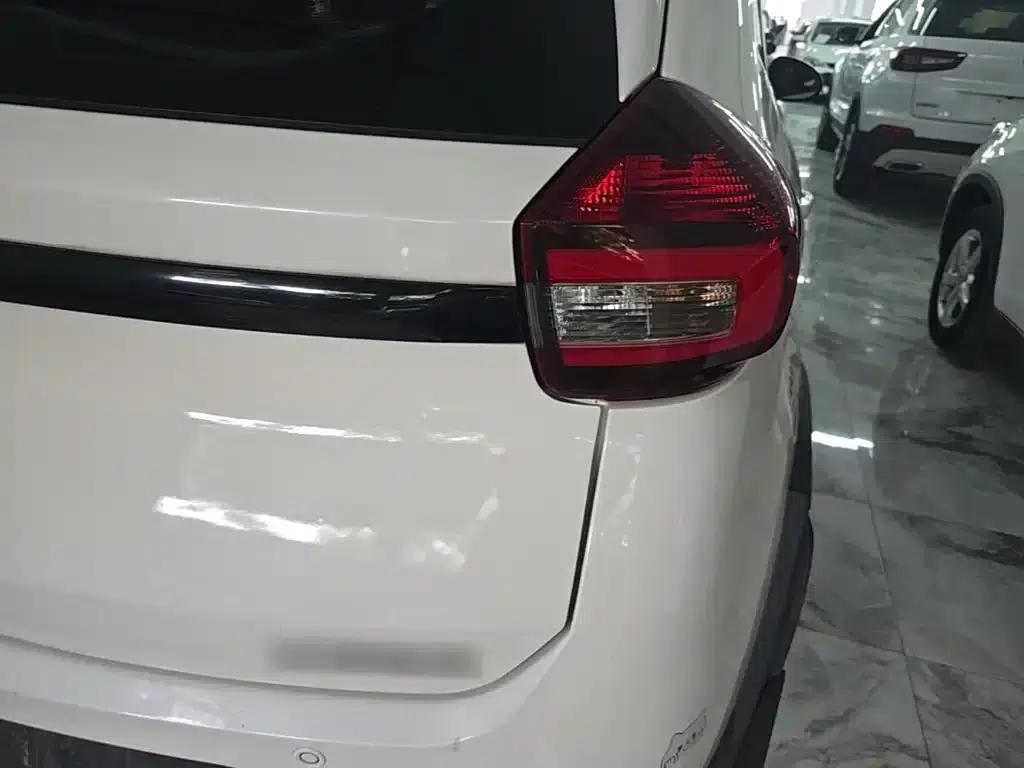 Chery Tiggo 3x 2021 PLUS 1.5L CVT Enjoyable Red Date Edition — миниатюра 8