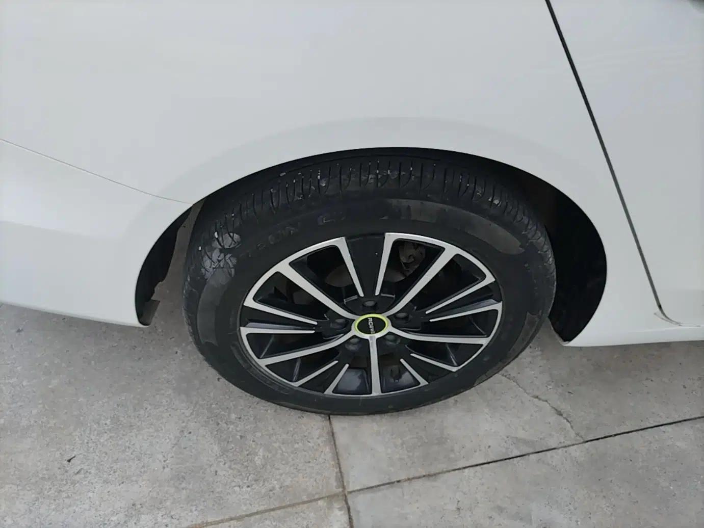 Roewe i5 2021 1.5L CVT Diamond Edition — миниатюра 11