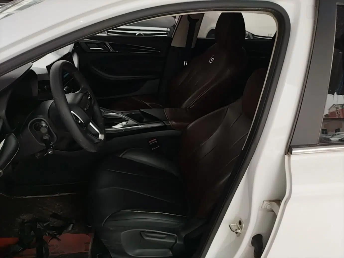 Roewe i5 2021 1.5L CVT Diamond Edition — миниатюра 22