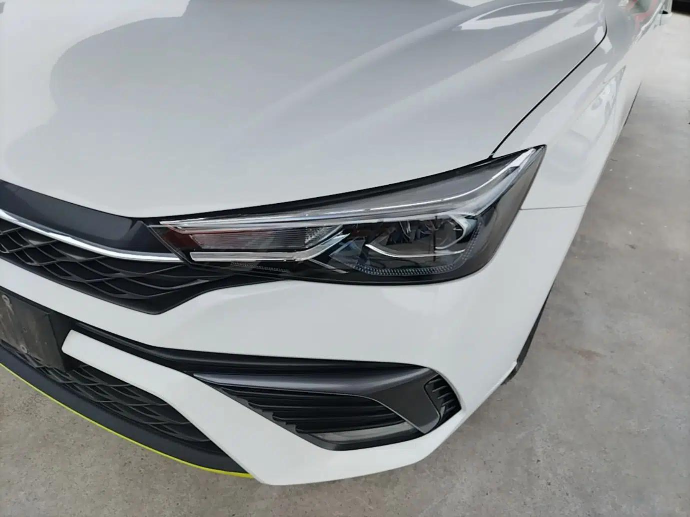 Roewe i5 2021 1.5L CVT Diamond Edition — миниатюра 8