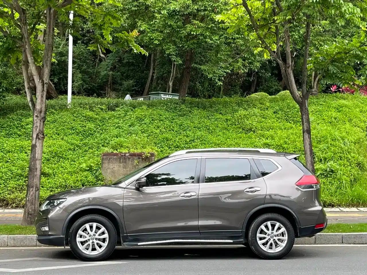 Nissan X-Trail 2019 2.0L CVT Smart Comfort Edition 2WD — миниатюра 3