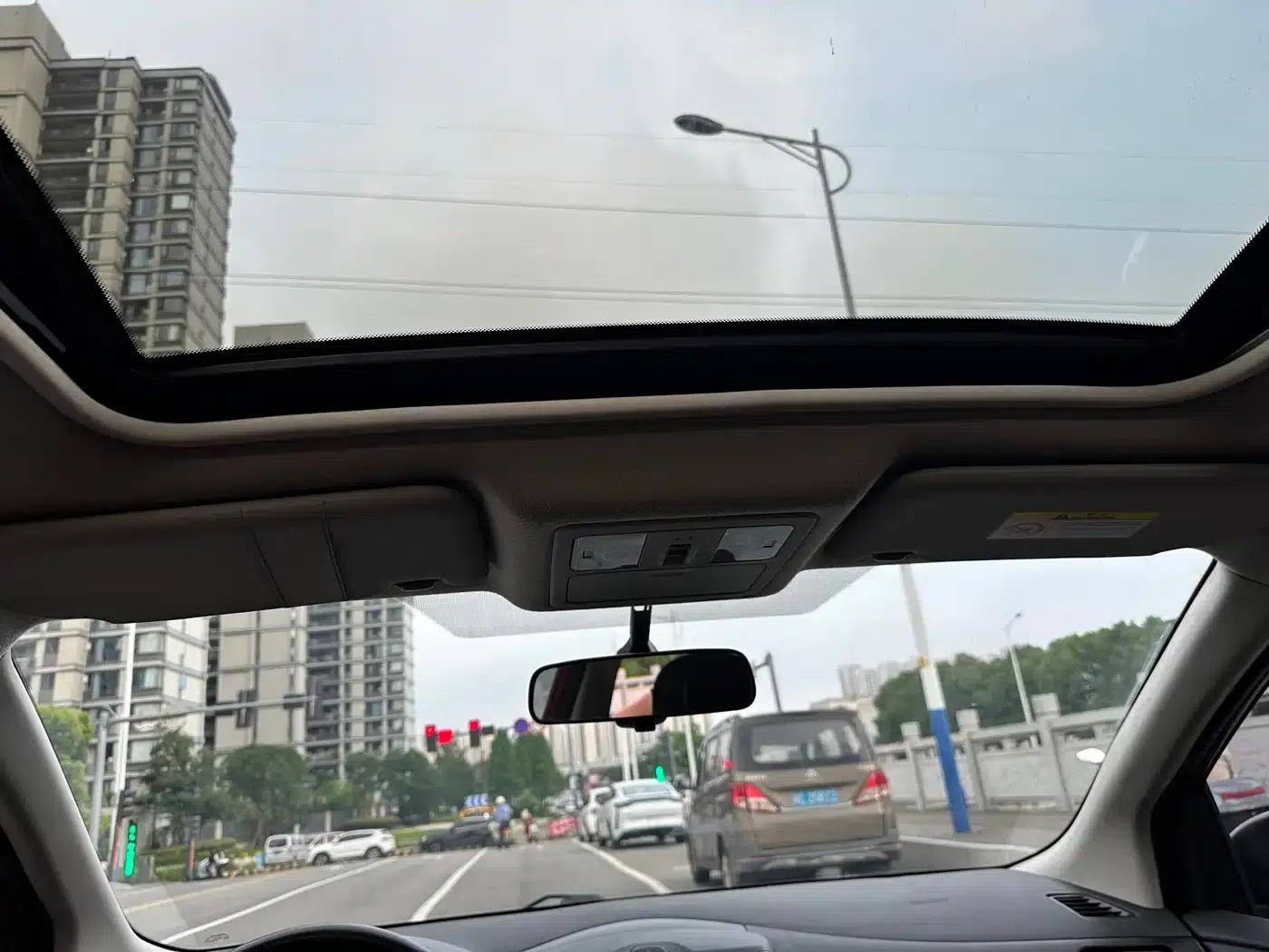 2019 Tiida 1.6L CVT Sporty Edition (China VI Emission Standard) — миниатюра 8