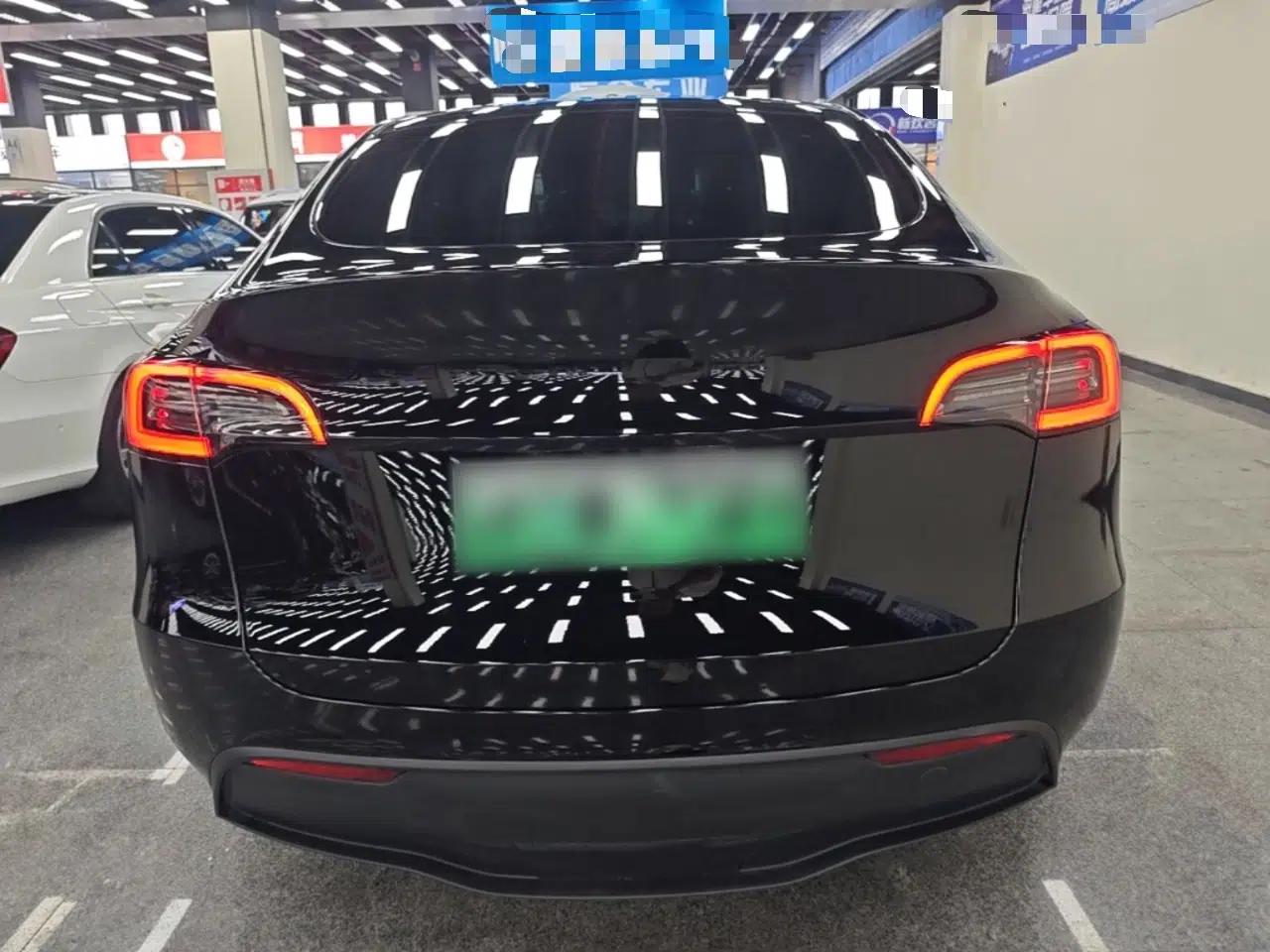Tesla Model Y 2022 Rear-Wheel-Drive Version — миниатюра 5