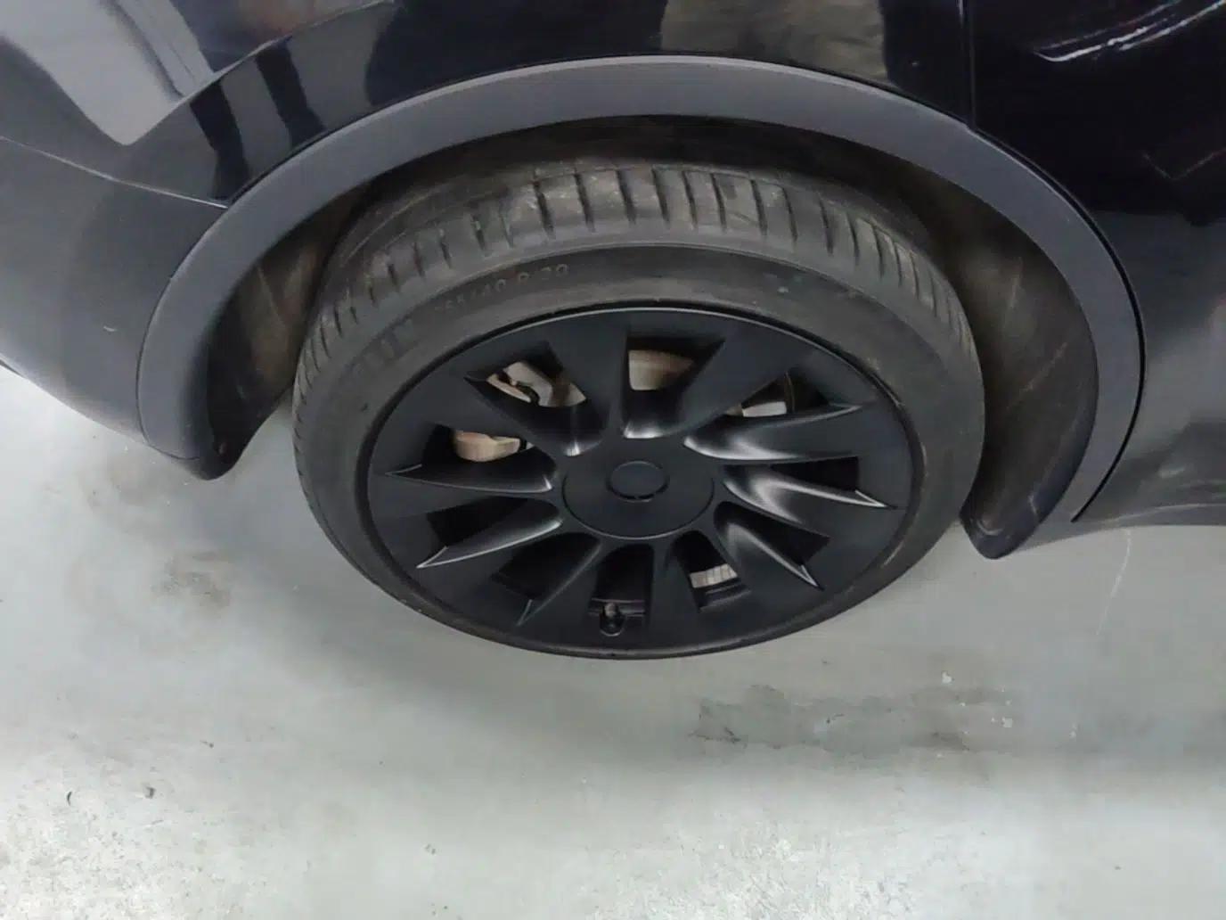 Tesla Model Y 2022 Revised Version Long-Range All-Wheel Drive — миниатюра 11